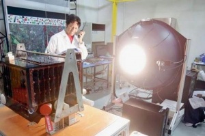 LAPAN A2 saat pembuatan & sebelum peluncuran sedang di final test di LAPAN Rancabungur Bogor